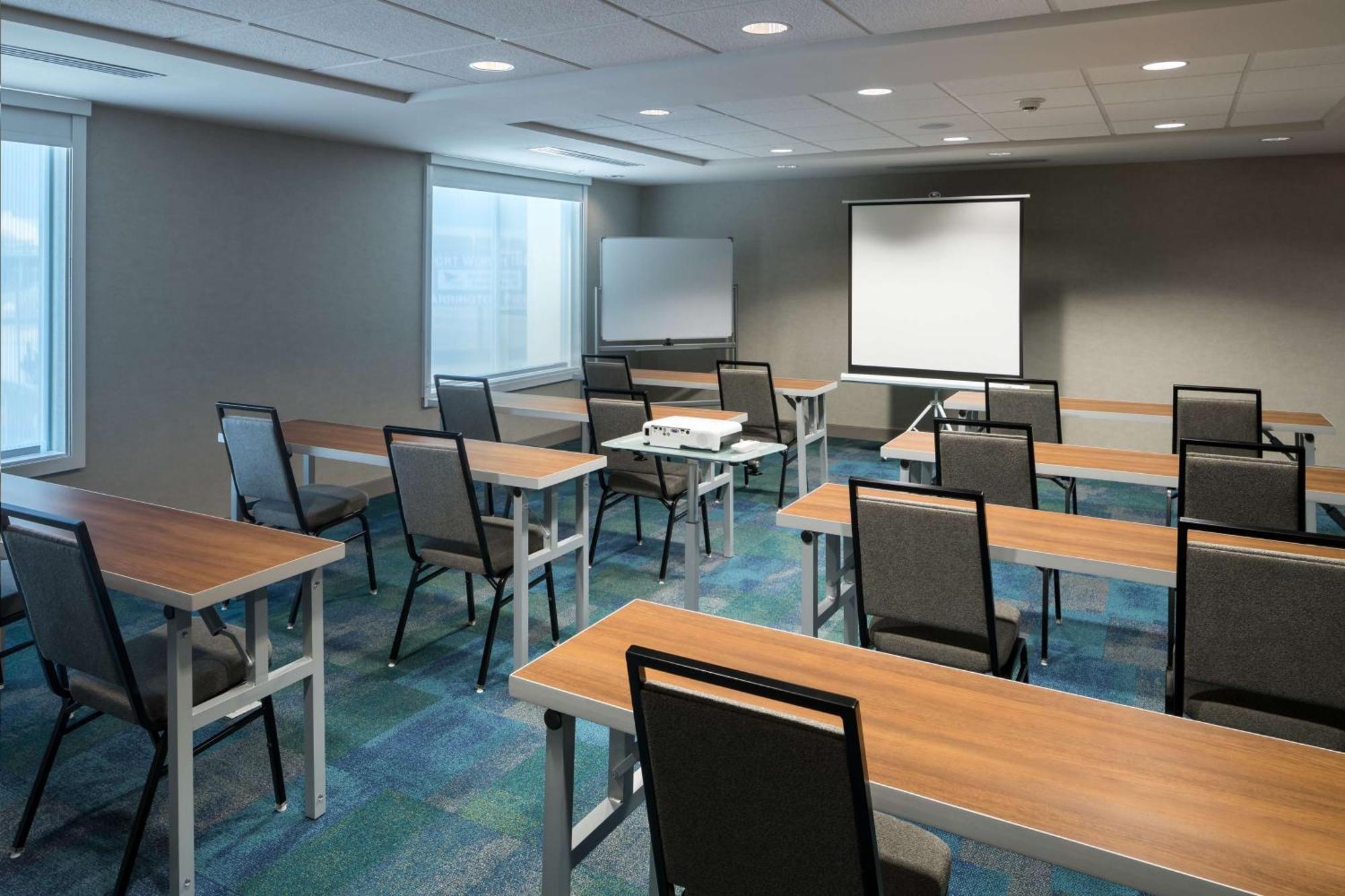 Home2 Suites By Hilton Fort Worth Cultural District Extérieur photo